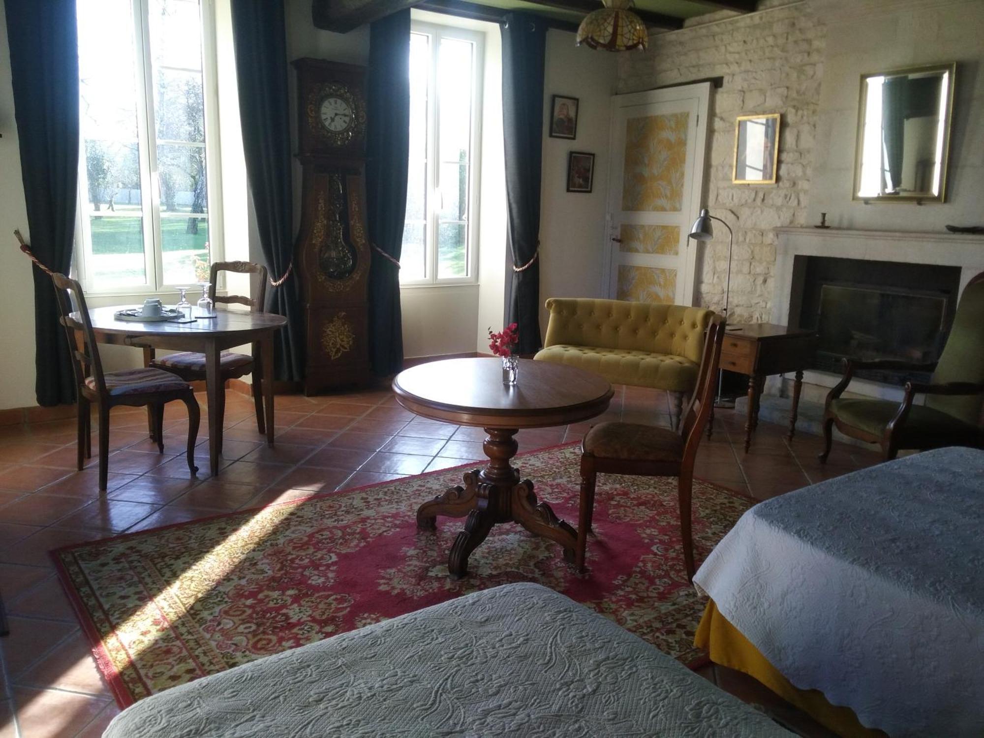 Le Logis De Vallans Esterno foto